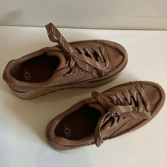 UGG Women’s Marin Lace Sneaker - Picture 4 of 4